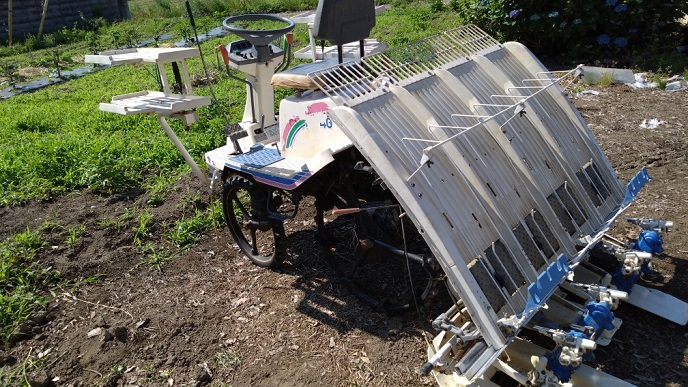 農機具・田植え機・発電機・草刈り機・除草作業・除草散布機・レンタル、作業も請け負います。 前橋・群馬で農機具貸します